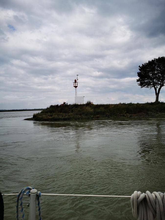 Le Temps D'Une Escale A St Wary Saint-Valery-sur-Somme Exterior photo